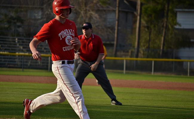 Baseball wins first district game, high expectations for season