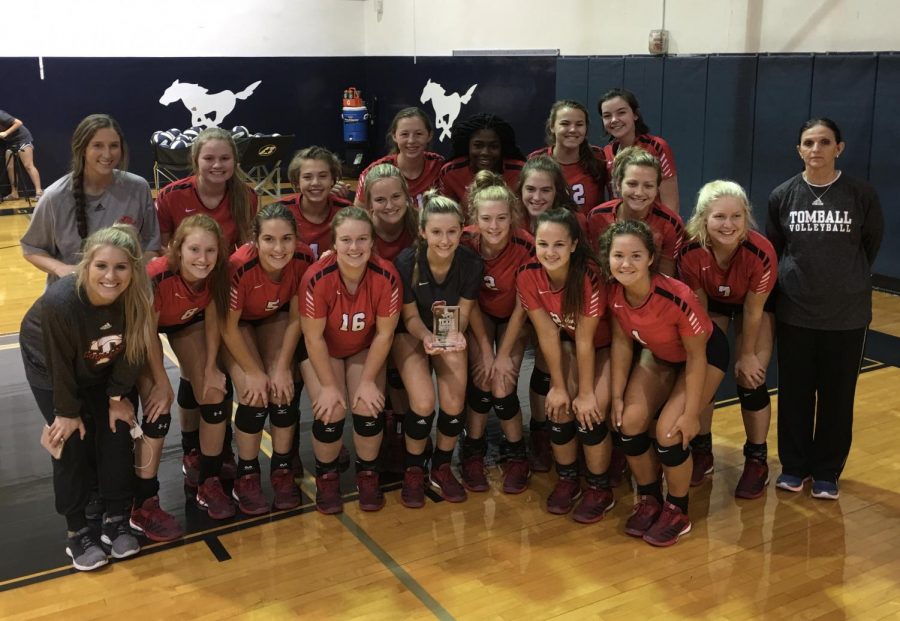 Volleyball Takes 1st at San Antonio