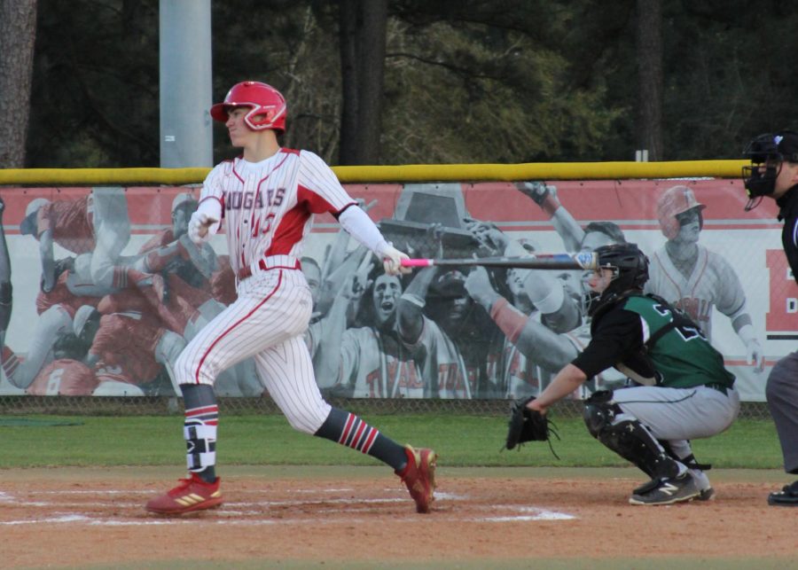 Baseball down 0-1 against Mag West