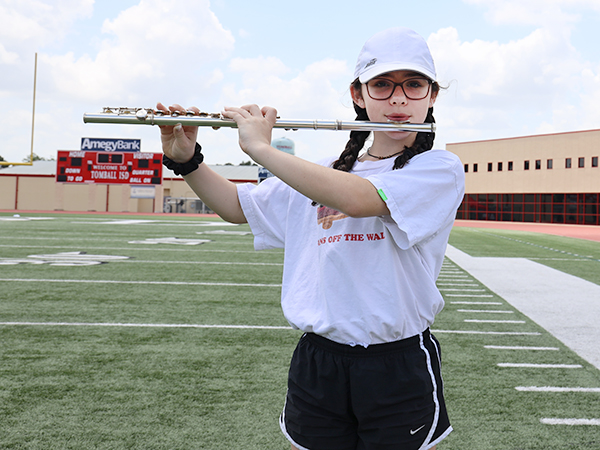 New freshman discovers clubs key to surviving high school