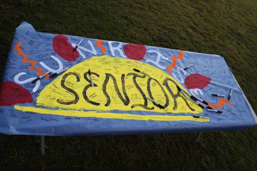 A Ray of Sunshine: Seniors kick-off year with Senior Sunrise