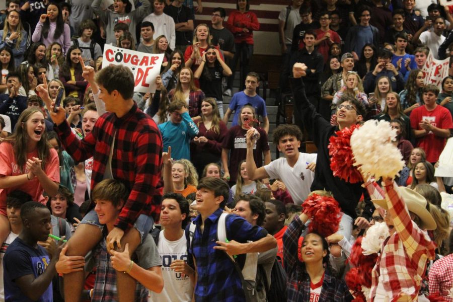 Cougar fans get pumped up for Fridays pep rally.