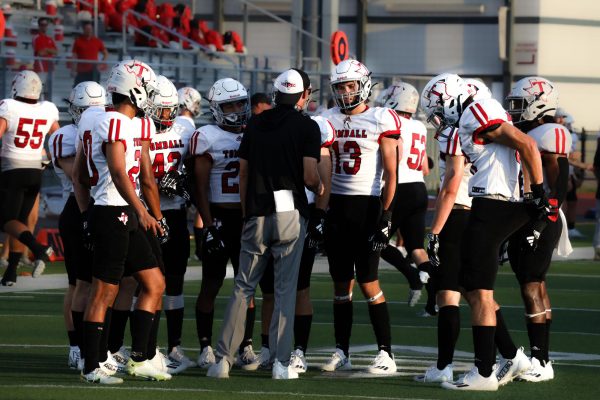 Preview: Football begins district play