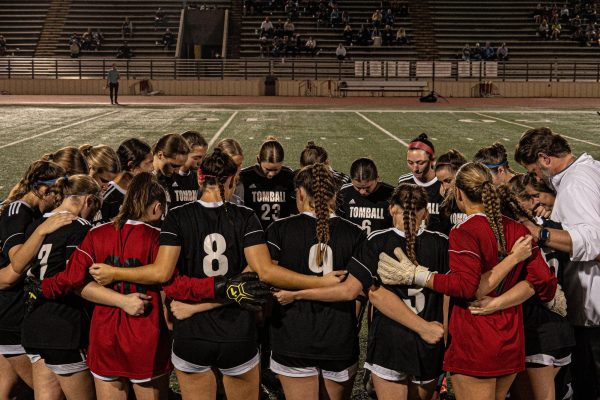 Girls soccer racking up points in district race